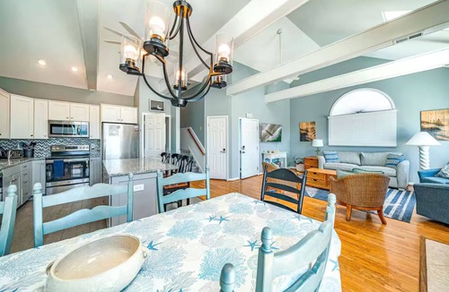 South End Condo | 4BR Beachfront, sleeps 12, Grill, PET Friendly, Linens included! Amazing views