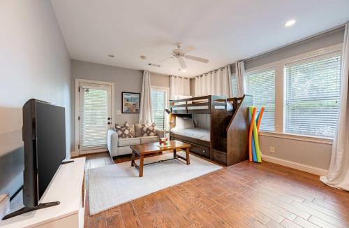 Reynolds Landing House | 4BR Greensboro Lake Oconee Gem - Golf Views
