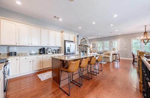 Reynolds Landing House | 4BR Greensboro Lake Oconee Gem - Golf Views