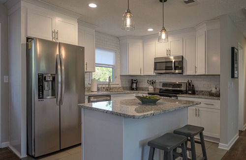 Addison Heights House | 4BR Near KSU & Town Center | 5%/10% Off