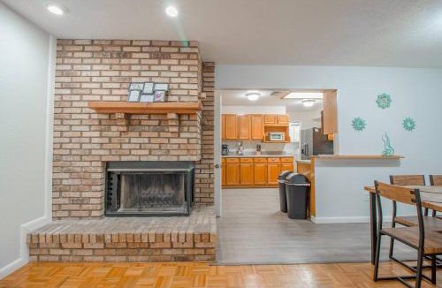 Dover Shores East House | 4br Orlando Home Pets Family Comfort & Deals
