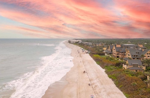Roseland House | 4BR Sebastian Getaway Beaches, Surf & Fishing