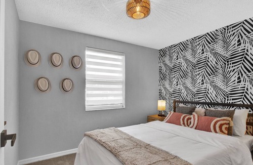 Seminole Apartment | 4BR Seminole