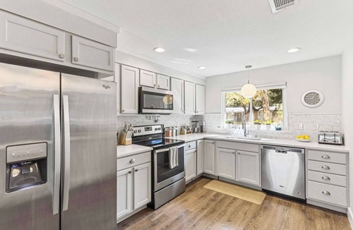 Fort Walton Beach House | 4BR w Private Pool & Fire Pit - 2 MI To Beach