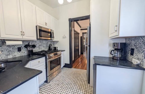 West Cape May House | 4BR WCM - Linens Included, Beach Box, Pet Friendly