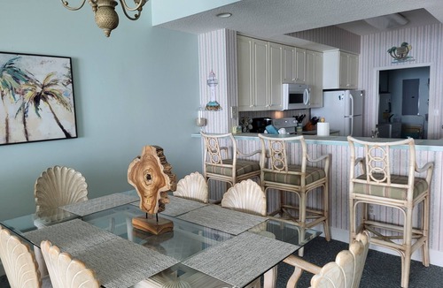 Navarre Beach Condo | 4th Floor Beauty! Aug. 4-10 OPEN! Book NOW! Walk in Shower!