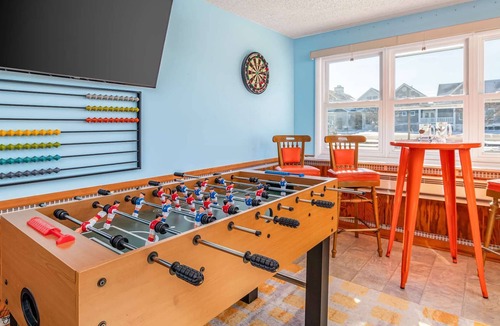 Avalon House | 5 bedroom, 3 Bathroom Pet-Friendly Home in the Heart of Avalon