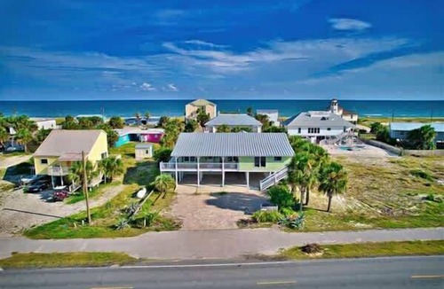 East End House | 5 Bedroom. Heated Pool, Pet Friendly, 4 King SGI
