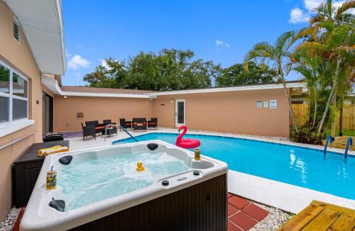 Clearwater House | 5-Bedroom Home with Private Pool and Hot Tub, 15 Minutes from Clearwater Beach