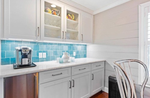 Alligator Point House | 5-bedroom house in charming Alligator Point with a Pool. Beachfront and Bayfront