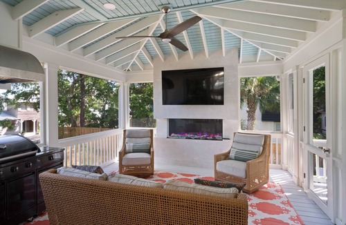 East Beach House | 5-bedroom Oceanview beauty is just steps away from the ocean