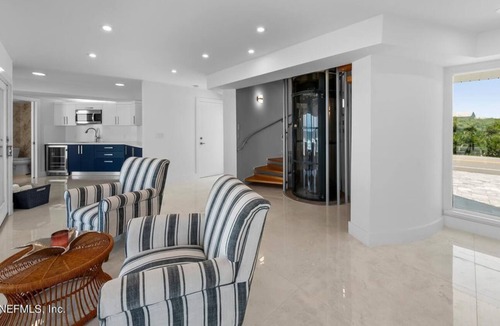 South Ponte Vedra Beach Apartment | 5 Bedroom Single family 417622 by Houzlet
