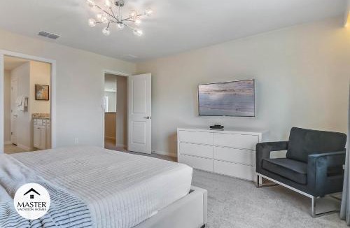 Davenport House | 5 Bedrooms4 Bathrooms Windsor Island 1860Sd
