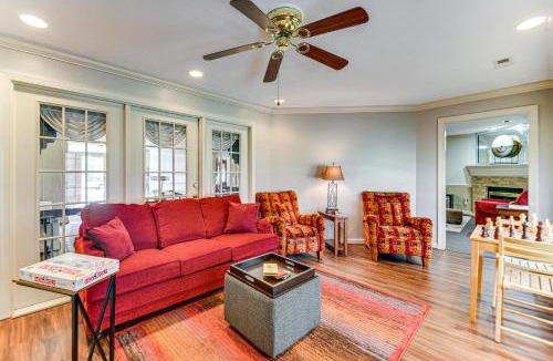 Newport News House | 5 Mi to Coliseum! Spacious Home in Hampton Roads
