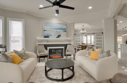 Walbrook House | 5 Mi to Inner Harbor: Expansive Family Getaway