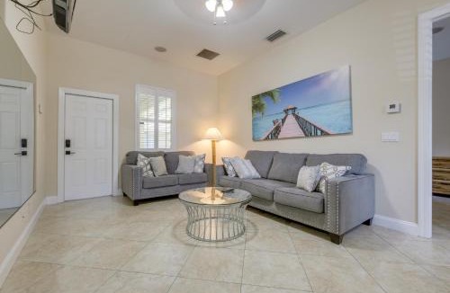 Jupiter House | 5 Mi to Jupiter Beach Park Poolside Oasis!