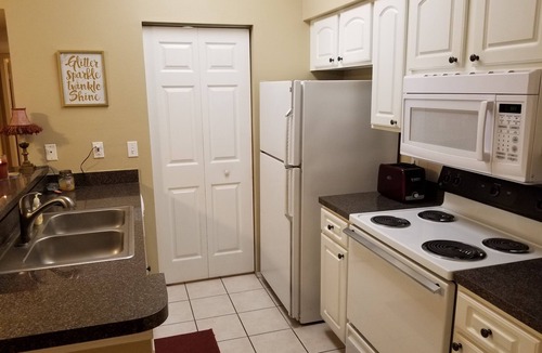 Gulf Crest Condo | 5 min. to Madiera Beach, Fl. GATED. PERFECT & COZY!
