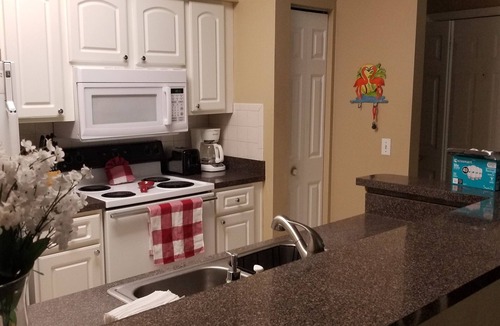 Gulf Crest Condo | 5 min. to Madiera Beach, Fl. GATED. PERFECT & COZY!