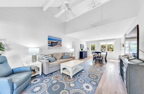 Tarpon Pond House | 507 Tarpon Pond Cottage