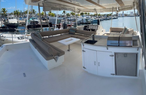 Key West Boat Rental | 51' Luxury Yacht in Key West