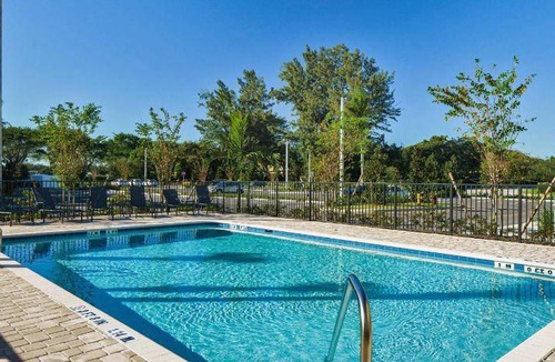Deerfield Beach Hotel | 51 m² Hotel ∙ 127 guests