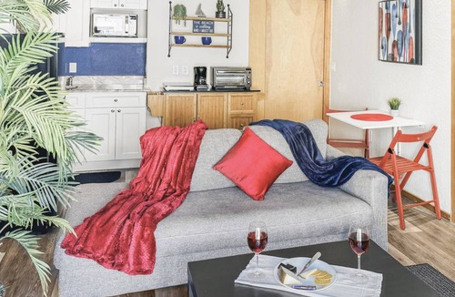 Palm Coast Condo | 52 m² Condo ∙ 1 bedroom ∙ 2 guests