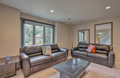 Adelphia House | 53 Mi to MetLife! Jersey Home w/Hot Tub & Pool!