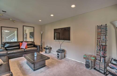 Adelphia House | 53 Mi to MetLife! Jersey Home w/Hot Tub & Pool!