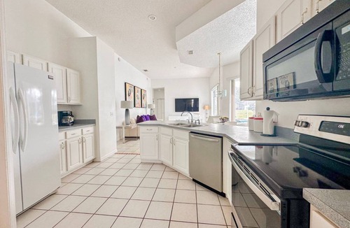 Westridge House | 557 m² House ∙ 4 bedrooms ∙ 8 guests