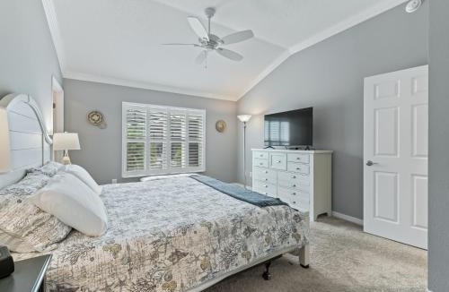 Wildwood House | 5590 Z6 VILLAGE OF FENNEY by REMAX Premier