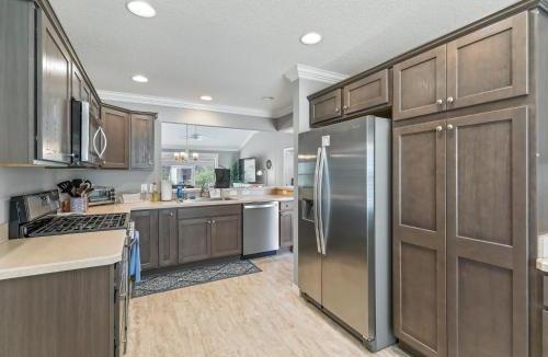 Wildwood House | 5590 Z6 VILLAGE OF FENNEY by REMAX Premier