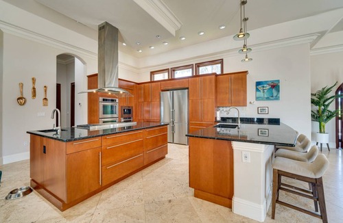 Groveland House | 585 m² House ∙ 5 bedrooms ∙ 13 guests