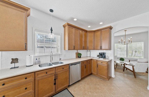 Seaview Park House | 5bd/4.5bth with beach access - TPC/Sawgrass/Mayo/PVIC - close to everything!