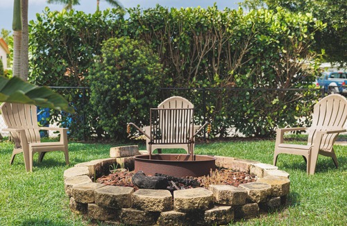 Seminole House | 5BR/3BA w/pool! Mins to beach! Perfect for 2+ fams