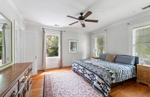 East Side Villa | 5BR Atlanta Historic-Sleeps 10-Near Emory & CDC