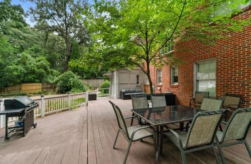 East Side Villa | 5BR Atlanta Historic-Sleeps 10-Near Emory & CDC