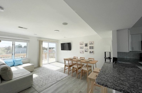 Mud City House | 5BR bay-view home, beach badges, mins to LBI
