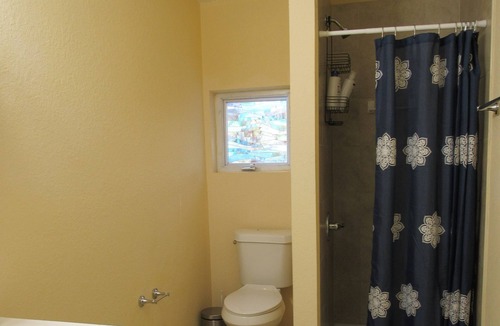 Orient Park House | 5BR Home in Tampa, Great Location