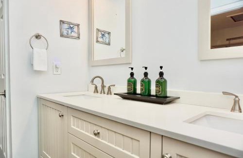 East Arlington House | 5BR House - Pool - Hot Tub - 8 Min to Hannah Park