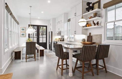 Historic Downtown Savannah House | 5BR Victorian Carriage House | Near Forsyth Park