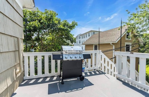 Asbury Park House | 5BR Walk to Beach & Boardwalk | Parking
