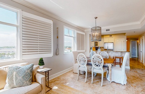 Fort Walton Beach Condo | 5th-floor condo with hot tub, outdoor pool, gym, partial ocean views, balcony