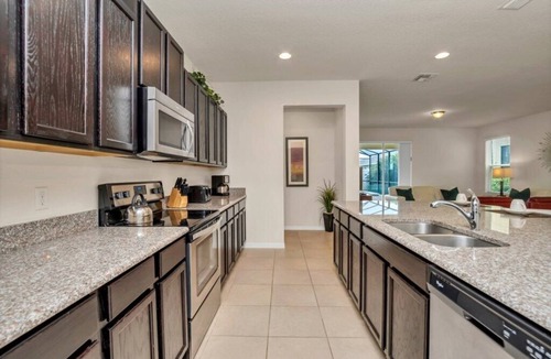 West Haven Villa | 6 bedroom 5 bathroom with Spa and Games Room Brand New Modern Furnishings