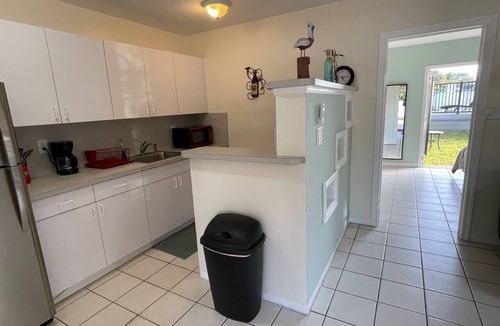 Edgewood Apartment | #6 Heated Pool, Private Patio & Grill, 1BR+sunroom