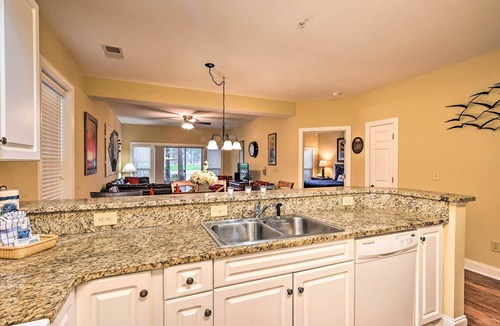 Carolina Forest Apartment | 6 Mi to Boardwalk: Condo w/Pool in Myrtle Beach