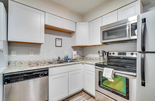 Knoxville Apartment | 6 Mi to Downtown & UT! Convenient Knoxville Apt
