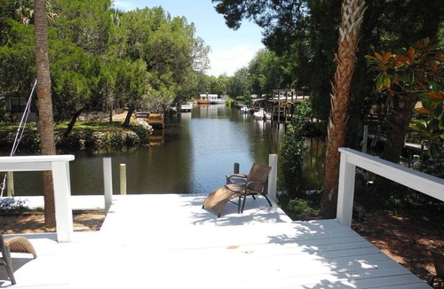 Homosassa House | 60 Feet Of Dock, Wheel Chair Friendly In Old Homosassa