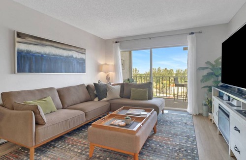 Edgewood Condo | 60 m² Condo ∙ 1 bedroom ∙ 2 guests