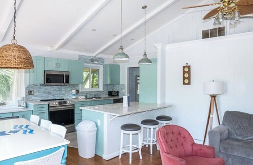 Saint Helena Island House | 601 Dolphin Rd