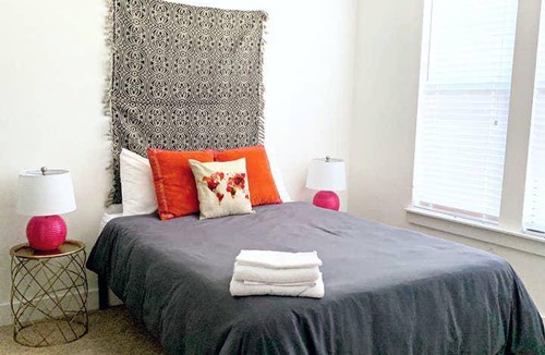 North Hyde Park Apartment | 63 m² Apartment ∙ 1 bedroom ∙ 2 guests